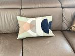 Ferm Living kussen groen met blauw roze en ecru, Ophalen of Verzenden, Gebruikt, Blauw, Vierkant