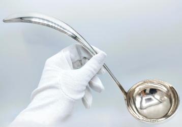 Zilveren soeplepel, T.L. Uriot & Zn, Amsterdam, 1886 beschikbaar voor biedingen