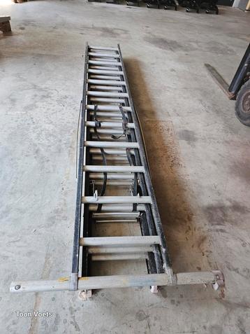 Altrex 3 delige lader  beschikbaar voor biedingen