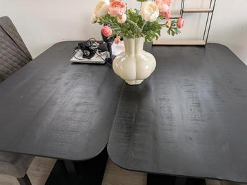 Mango houten eettafels zwart 
