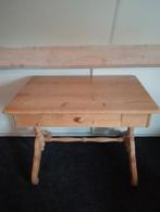 Grenen landelijke brocante tafel met 2 biezen stoelen, Ophalen, Gebruikt