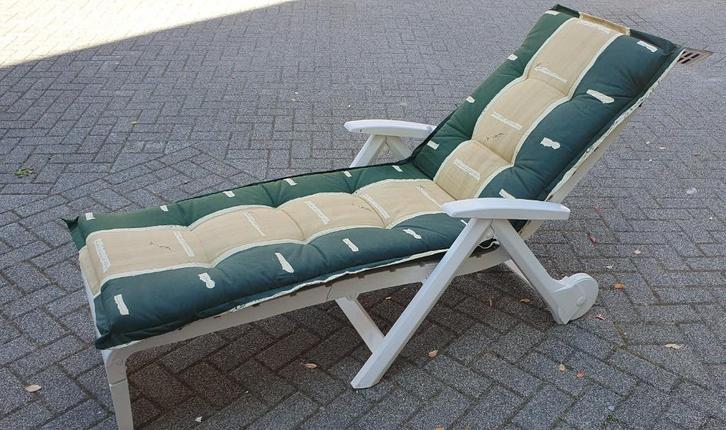Hartman stoel / ligbed voor in de tuin of groot balkon., Tuin en Terras, Ligbedden, Gebruikt, Kunststof, Inklapbaar, Verstelbaar