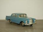 Mercedes 220SE - Dinky Toys 186 England, Hobby en Vrije tijd, Modelauto's | 1:43, Gebruikt, Engeland, Auto, Verzenden