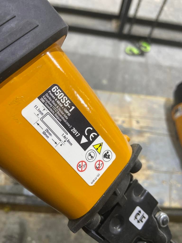 Nieuwe tacker voor nieten tot 50mm, Ophalen of Verzenden, Nieuw