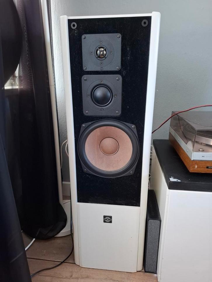 MB Quart 610 S Luidsprekers (2 stuks), Audio, Tv en Foto, Luidsprekers, Gebruikt, Front, Rear of Stereo speakers, 120 watt of meer