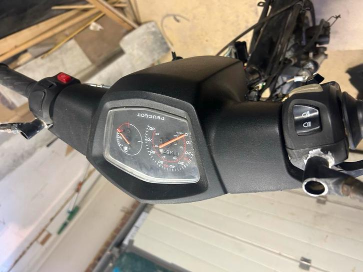 Peugeot kisbee 2019 4t 50cc, Fietsen en Brommers, Scooters | Peugeot, Gebruikt, Overige modellen, Maximaal 45 km/u, Benzine, Ophalen of Verzenden