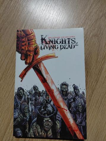 Knights of the Living Dead - Zo Goed Als Nieuw! beschikbaar voor biedingen