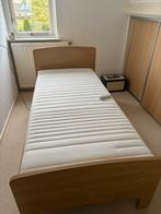 Elektrisch verstelbaar bed + matras, Huis en Inrichting, Slaapkamer | Bedden, Ophalen, 90 cm, Eenpersoons, Beige