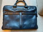 Piquadro -  Blauwe leren laptoptas met schouderband, Computers en Software, Laptoptassen, Ophalen of Verzenden, Zo goed als nieuw