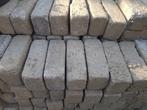 Klinkers: Gestapeld, oprit of terras, per m2, zelf halen, Biels, Ophalen of Verzenden, Zo goed als nieuw, Nb