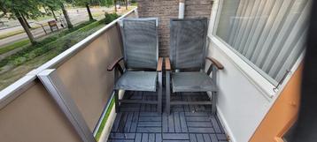 Tuinstoelen beschikbaar voor biedingen