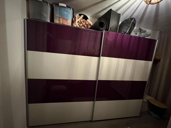 Mooie kledingkast zweefdeurkast Quadra, Huis en Inrichting, Kasten | Kledingkasten, Zo goed als nieuw, 200 cm of meer, 25 tot 50 cm