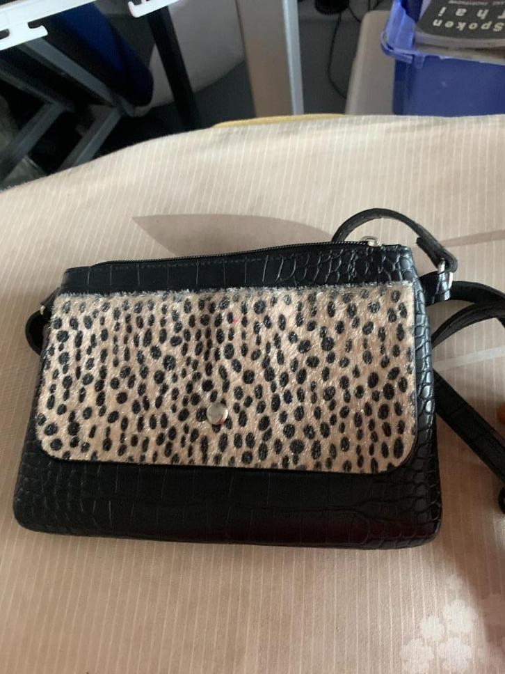 Mooie tijgerprint dames tasje(nr. 16 D4), Sieraden, Tassen en Uiterlijk, Tassen | Damestassen, Gebruikt, Schoudertasje, Zwart