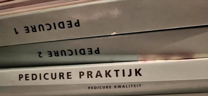 Set Pedicure Studieboeken, Boeken, Studieboeken en Cursussen, Gelezen, MBO, Beta, Ophalen of Verzenden