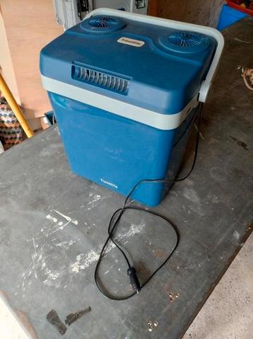 Travellife elektrische koelbox 12v & 230v beschikbaar voor biedingen