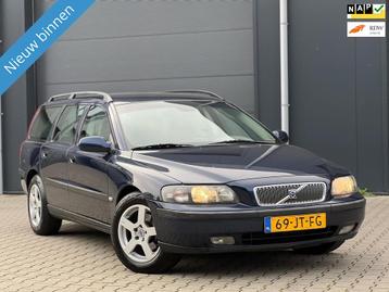 Volvo V70 2.4 Comfort Line|Automaat|Leder|Lmv beschikbaar voor biedingen