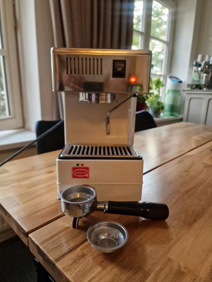 Quick Mill 820 Espressomachine - Klassieker!, Witgoed en Apparatuur, Koffiezetapparaten, Gebruikt, Gemalen koffie, Espresso apparaat