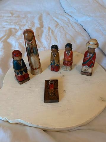 Houten Kerststal Antieke Kerstdecoratie beschikbaar voor biedingen