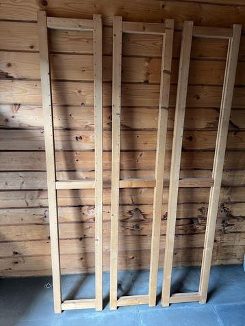 3 stuks lundia staanders 30 cm diep 169 cm hoog beschikbaar voor biedingen