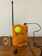 kek geel oranje AM mini transistorradio inimini radiootje, Ophalen of Verzenden, Zo goed als nieuw, Transistorradio