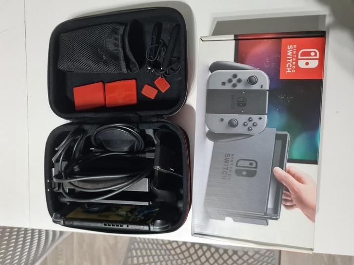 Nintendo Switch TLOZ compleet set doos + tas, Spelcomputers en Games, Spelcomputers | Nintendo Switch, Zo goed als nieuw, Switch Original