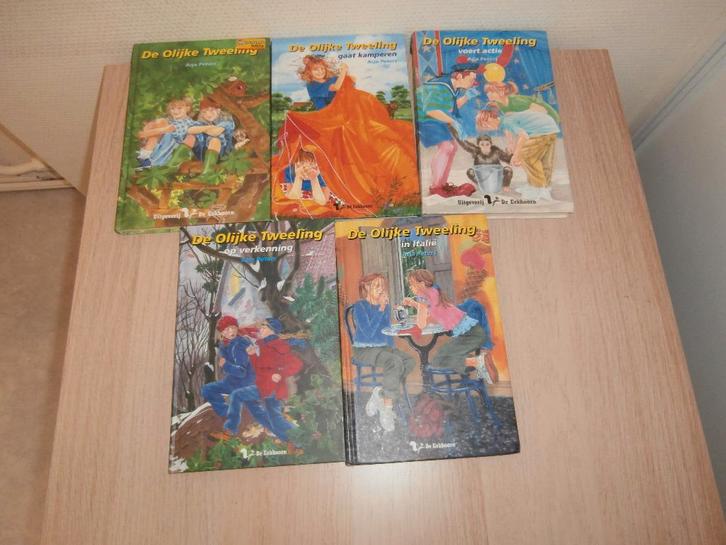 De Olijke Tweeling., Boeken, Kinderboeken | Jeugd | 13 jaar en ouder, Gelezen, Ophalen of Verzenden