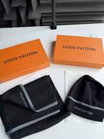 Nieuwe LV Muts & Sjaals (Monogram Eclipse), Ophalen of Verzenden, Zo goed als nieuw, Overige maten, Muts