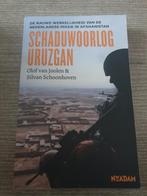 Schaduwoorlog Uruzgan - Nederlandse missie in Afghanistan, Gelezen, Ophalen of Verzenden, Landmacht, 1945 tot heden