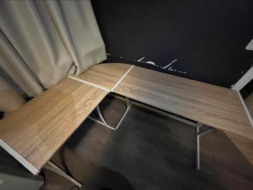 Hoekbureau wit met hout