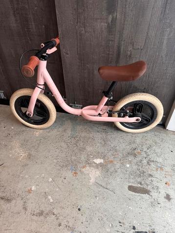 Roze Loopfiets - Zo goed als nieuw! beschikbaar voor biedingen