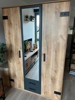 Houtlook industriële kledingkast, met spiegel, stijlvol, Ophalen, 100 tot 150 cm, 200 cm of meer, Zo goed als nieuw