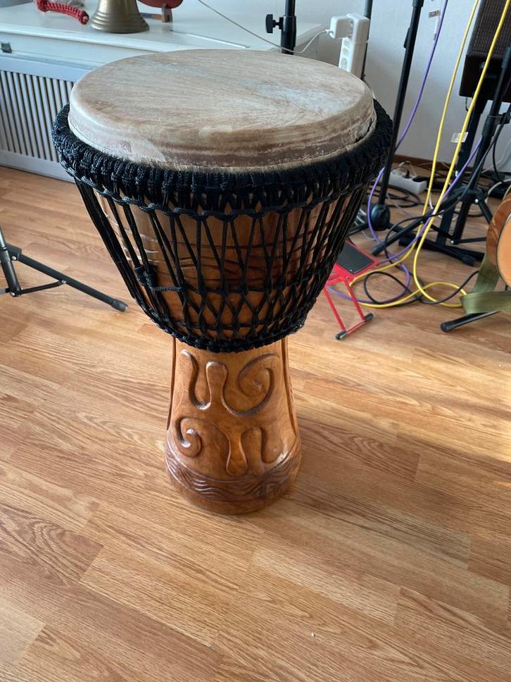 Djembe - Hoogte 65cm, Vel 32cm, Incl. Hoes, Muziek en Instrumenten, Drumstellen en Slagwerk, Gebruikt, Overige merken, Ophalen of Verzenden