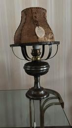 Antieke olielamp met porselein binnenwerk, Ophalen