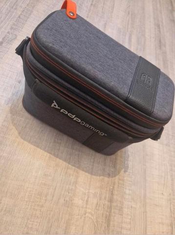 een nintendo switch reiskoffer beschikbaar voor biedingen