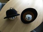 Bolhoed hanglampen zwart vilt 2x Design Jake Phipps, Huis en Inrichting, Kunststof, Ophalen of Verzenden, Zo goed als nieuw, Engels design jaren '20
