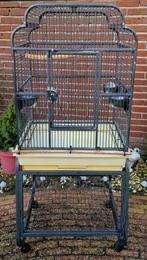 Vogelkooi Papegaaienkooi, Ophalen