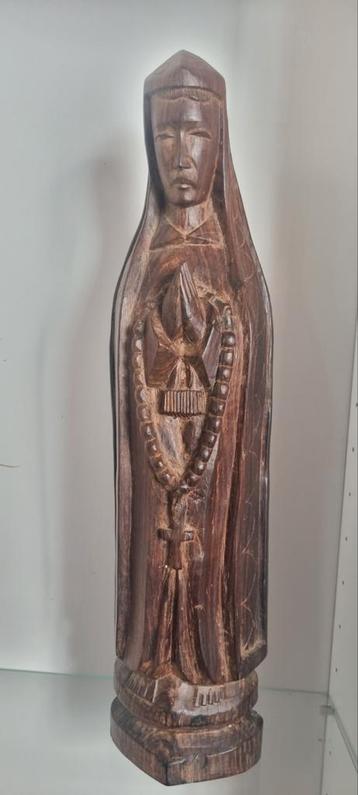 Uniek handgesneden Afrikaans houten beeld – massief hout beschikbaar voor biedingen