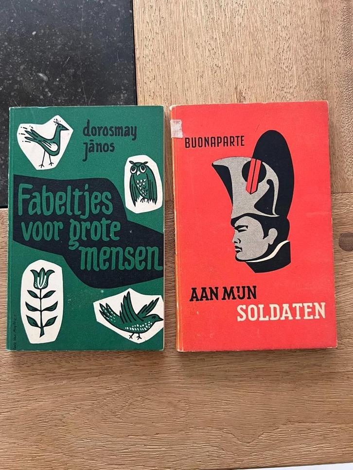 2 boekjes Humanitas : Buonaparte, aan mijn soldaten & Fabelt, Boeken, Historische romans, Gelezen, Ophalen of Verzenden