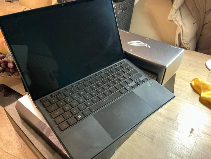 Asus ROG Flow Z13 AMD Ryzen Al Max+ 395 32GB 1TB BE Layout, Computers en Software, Windows Laptops, Gebruikt, 13 inch, SSD, 4 Ghz of meer