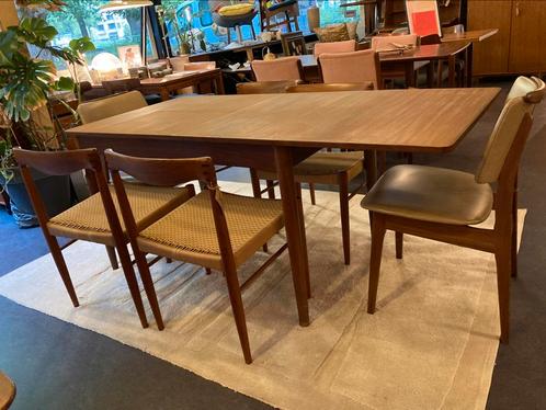 Vintage Pastoe uitschuifbare eettafel, Huis en Inrichting, Tafels | Eettafels, Zo goed als nieuw, 50 tot 100 cm, 200 cm of meer