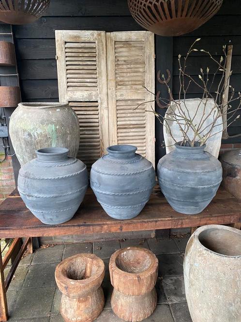 Robuuste kruik - pot - vaas uit India, Huis en Inrichting, Woonaccessoires | Vazen, Nieuw, Overige kleuren, Minder dan 50 cm, Aardewerk of Porselein
