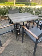Tuintafel met onderstel van oude naaimachine, Ophalen, Zo goed als nieuw