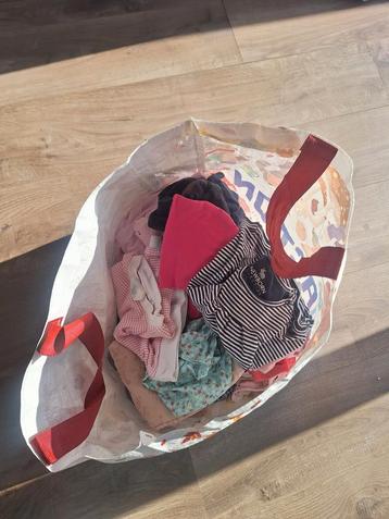 Grote Bigshopper met Babykleding (Maat 50 t/m 74) beschikbaar voor biedingen