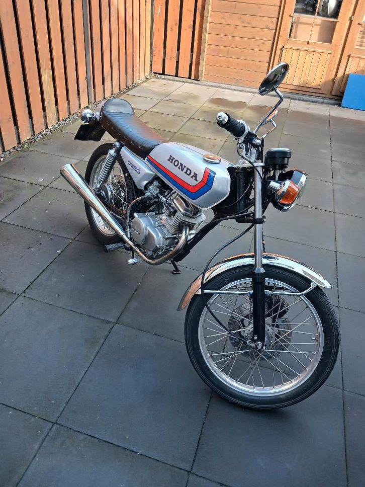 Mooie Honda CB50J, vraagprijs naar 3600,-, Fietsen en Brommers, Brommers | Oldtimers, Overige merken, Maximaal 45 km/u, Ophalen