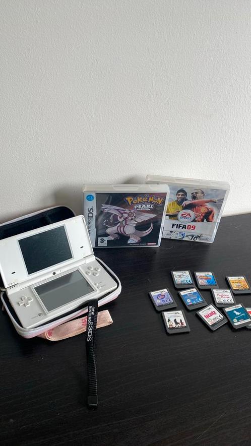 Nintendo DSi met Pokemon game en vele extras, Spelcomputers en Games, Spelcomputers | Nintendo DS, Zo goed als nieuw, Dsi, Wit