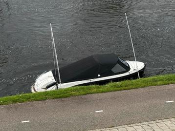 Oudhuijzer 570 tender zwart met witte inhoud en zwart doek beschikbaar voor biedingen