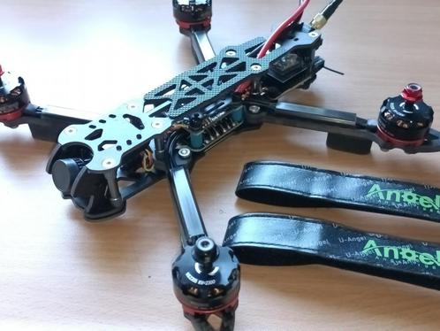 Zomeraanbieding: Freestyle drone Mark225 5 inch (nieuw), Hobby en Vrije tijd, Modelbouw | Radiografisch | Helikopters en Quadcopters