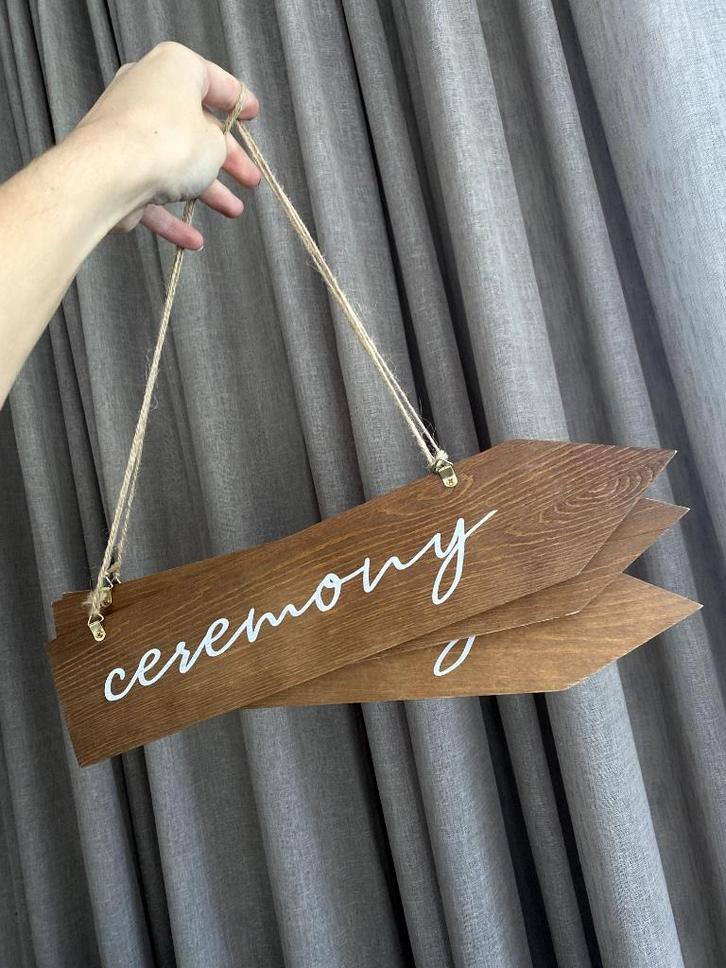 Wegwijzer bordjes bruiloft, Hobby en Vrije tijd, Feestartikelen, Zo goed als nieuw, Versiering, Geboorte of Huwelijk, Ophalen