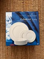 Gebakset 13 delig wedgwood nieuw, Huis en Inrichting, Keuken | Servies, Ophalen of Verzenden