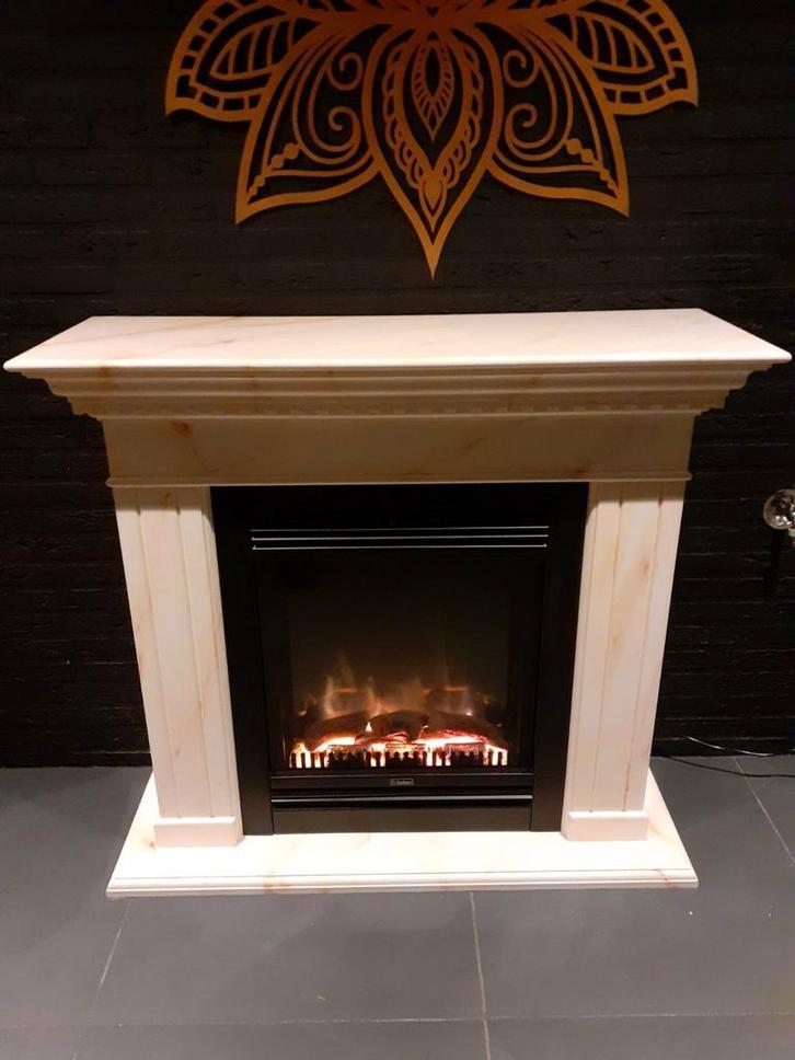 Schouw met elektrisch kachel van faber., Huis en Inrichting, Haarden, Zo goed als nieuw, Elektrische haard, Ophalen